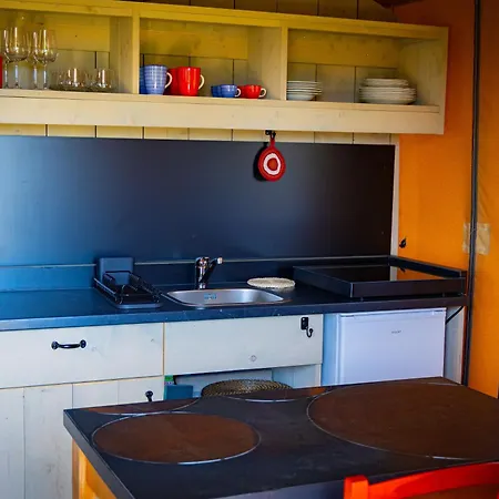 Luxury tent Inmaremma Glamping *