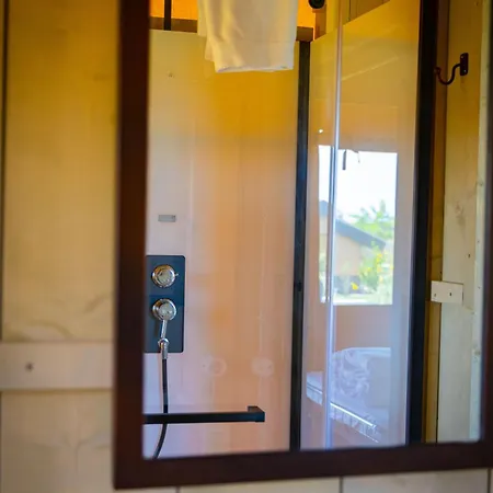 Luxury tent Inmaremma Glamping Pescia Romana